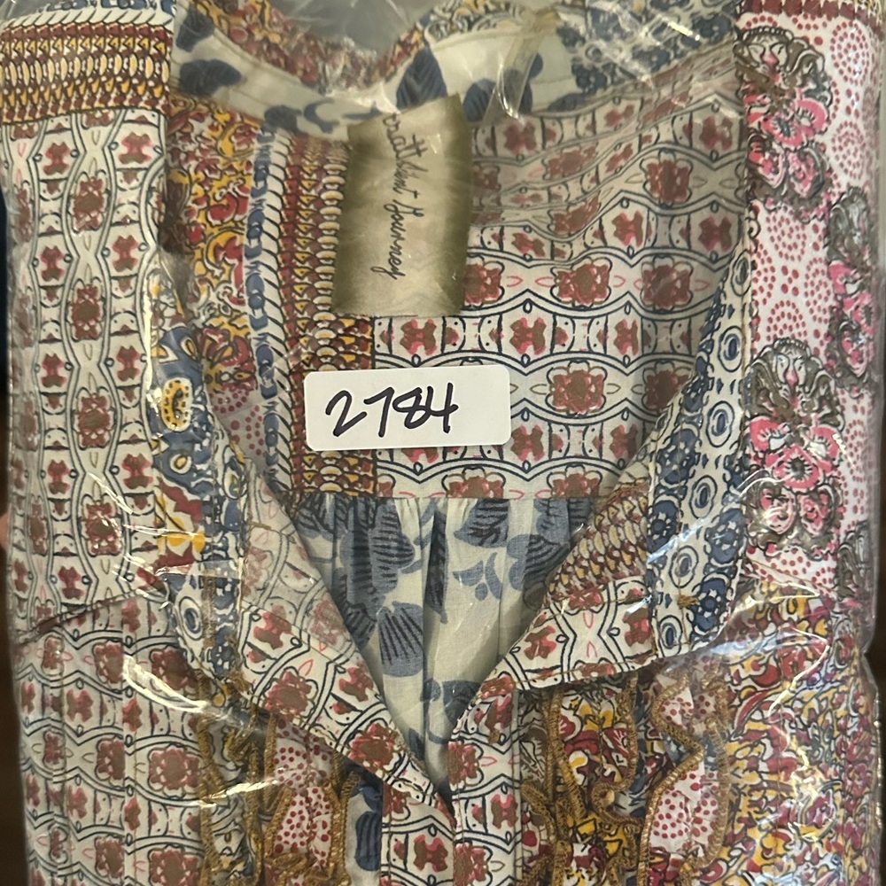 Patchwork Floral Button-Front Blouse - Multi-Color - Picture 14 of 14